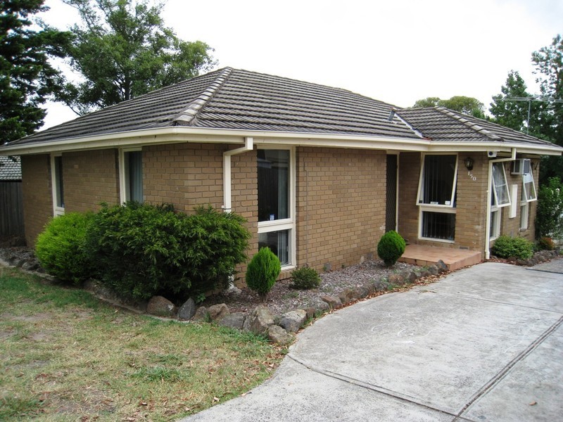 150 James Cook Drive, Endeavour Hills VIC 3802