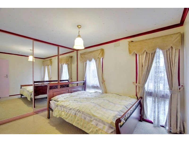 19 Bittern Drive, Endeavour Hills VIC 3802