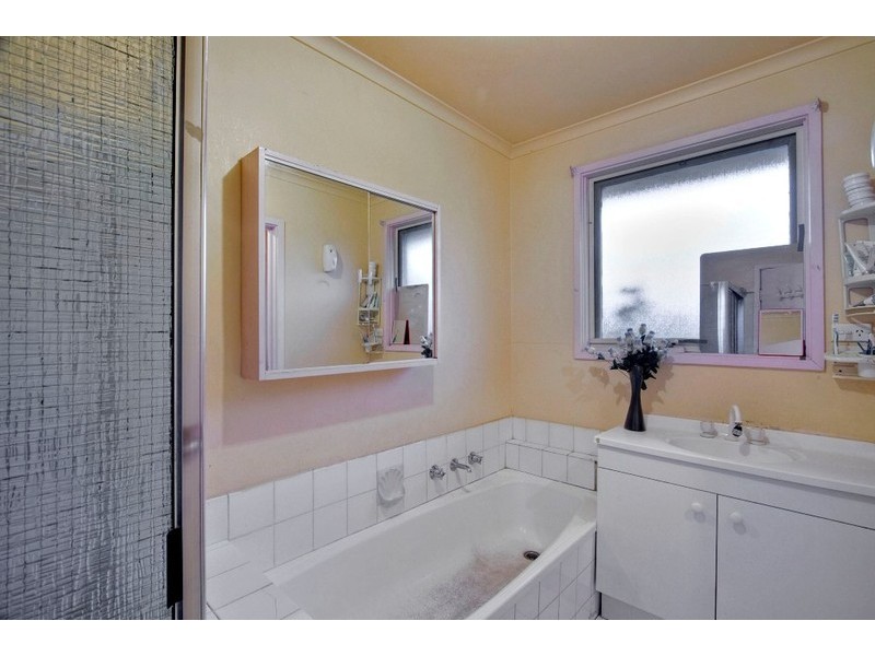 19 Bittern Drive, Endeavour Hills VIC 3802