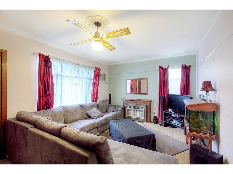 34 Ash Street, Doveton VIC 3177