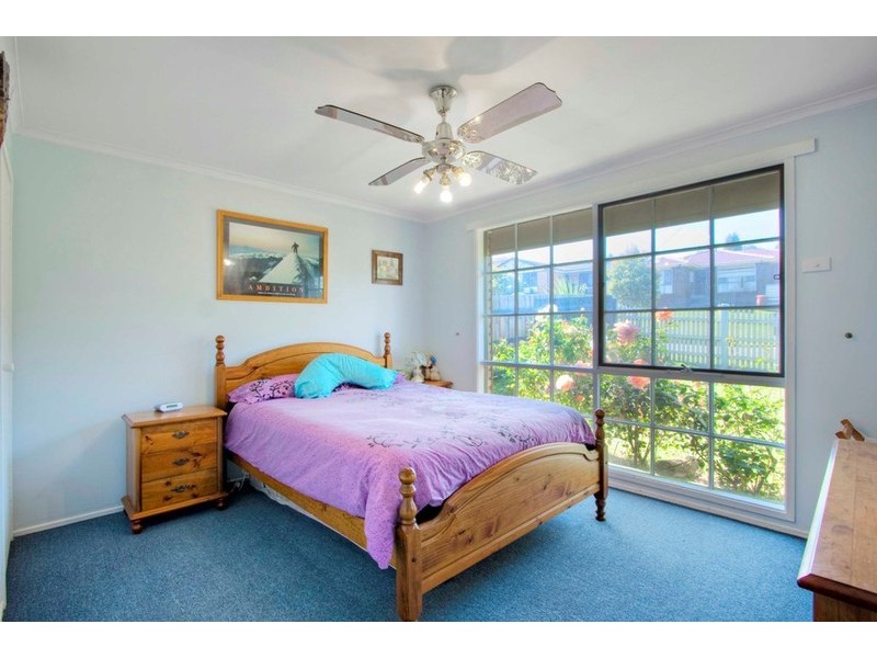 11 Briarhurst Avenue, Dandenong North VIC 3175