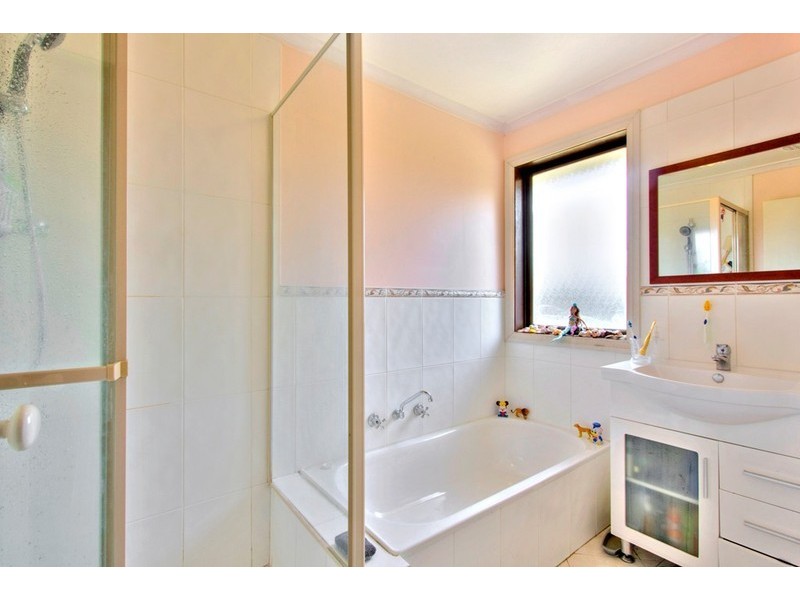 7 Mossvale Close, Endeavour Hills VIC 3802