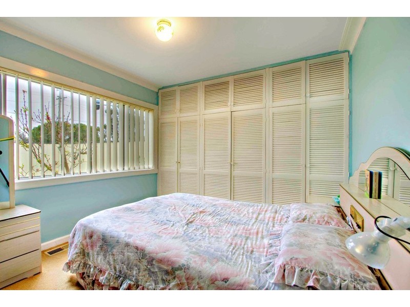 Unit 1/227 Gladstone Road, Dandenong North VIC 3175