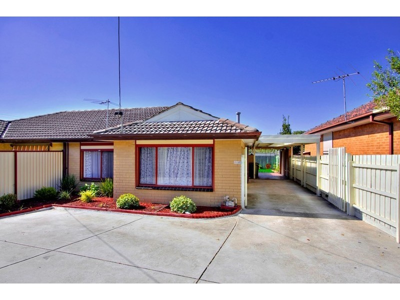 Unit 2/147 Gladstone Road, Dandenong North VIC 3175