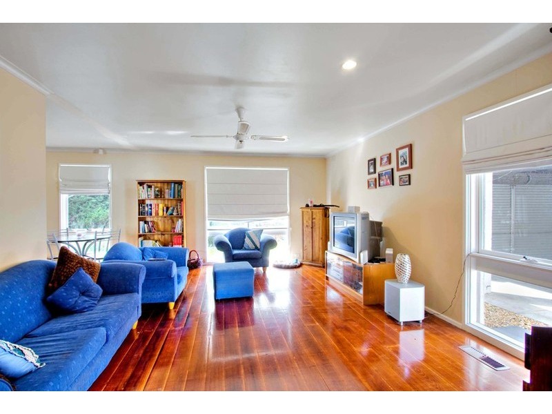 13 Hughes Close, Endeavour Hills VIC 3802