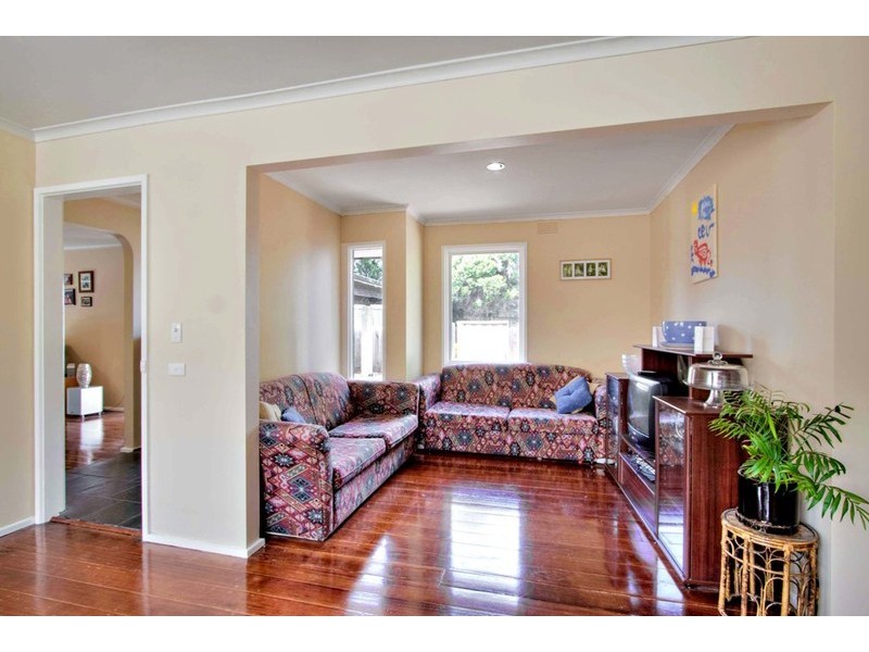 13 Hughes Close, Endeavour Hills VIC 3802
