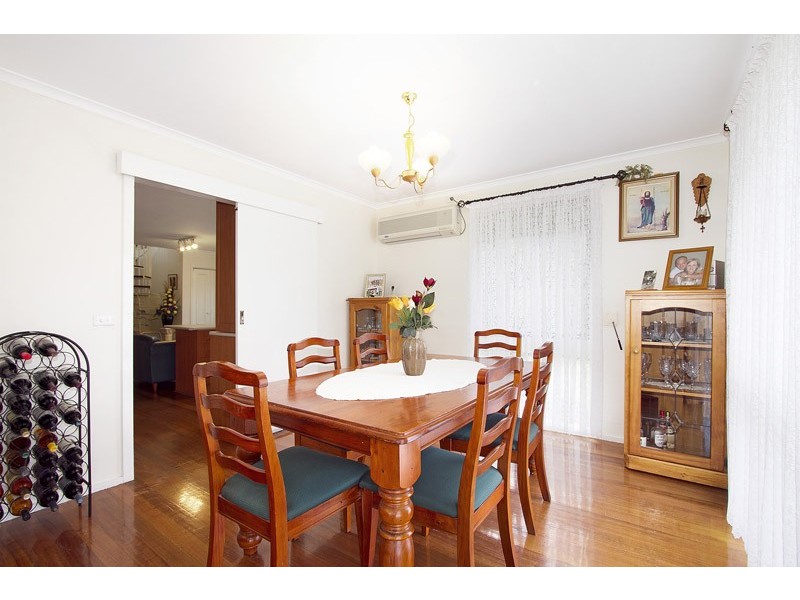 89 James Cook Drive, Endeavour Hills VIC 3802