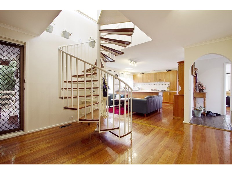 89 James Cook Drive, Endeavour Hills VIC 3802