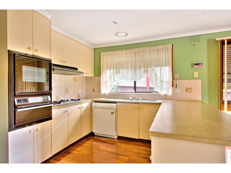 21 Peebles Street, Endeavour Hills VIC 3802