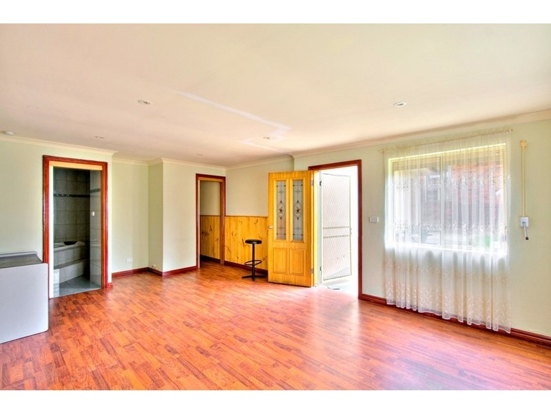 21 Peebles Street, Endeavour Hills VIC 3802