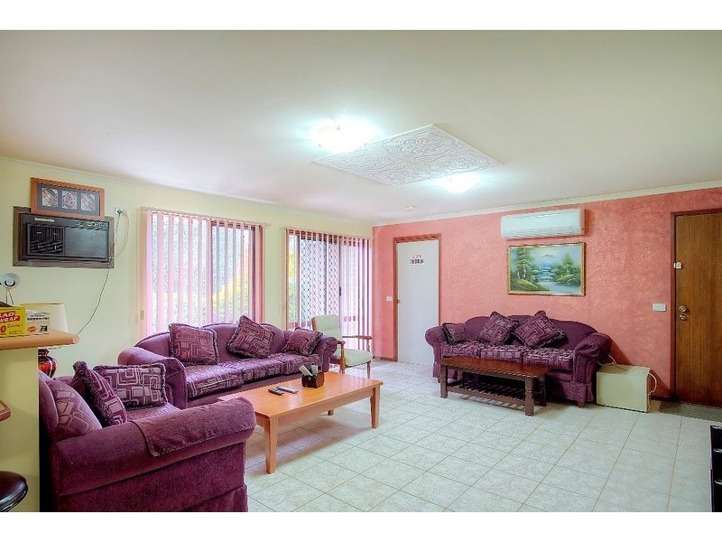 4 Nevis Crescent, Endeavour Hills VIC 3802