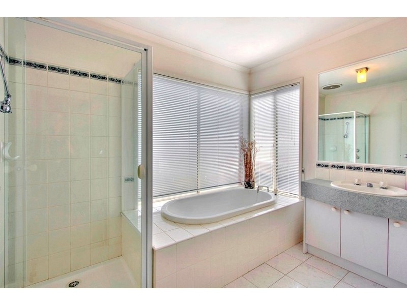 66 Botanical Grove, Doveton VIC 3177