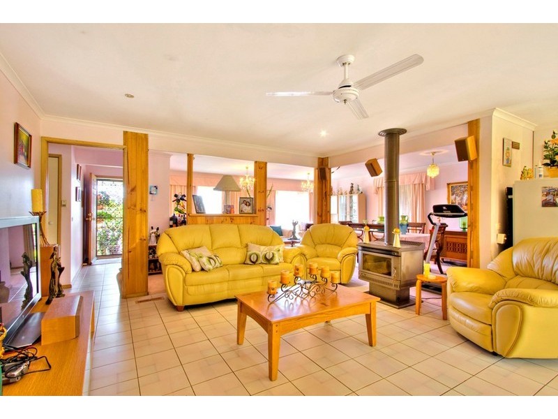 16 Glencaple Court, Endeavour Hills VIC 3802