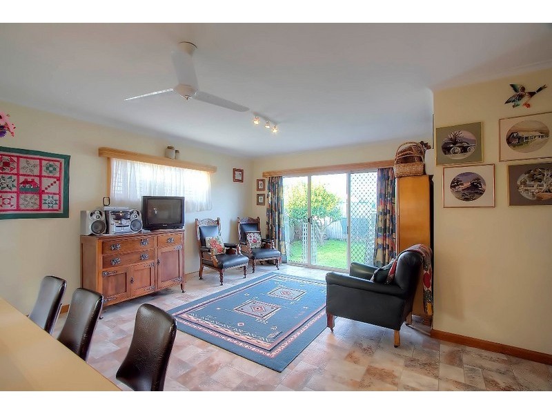 1 Efron Street, Dandenong North VIC 3175