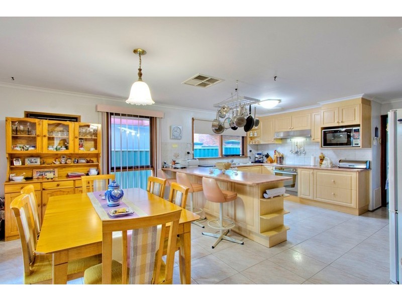 10 Quirk Court, Endeavour Hills VIC 3802