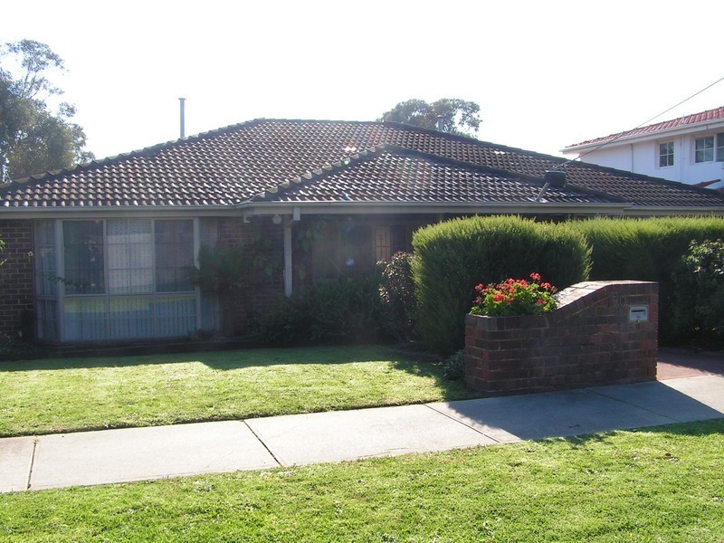 96B Somerset Dve, Dandenong North VIC 3175