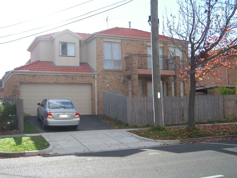 1/8 Hemmings St, Dandenong VIC 3175