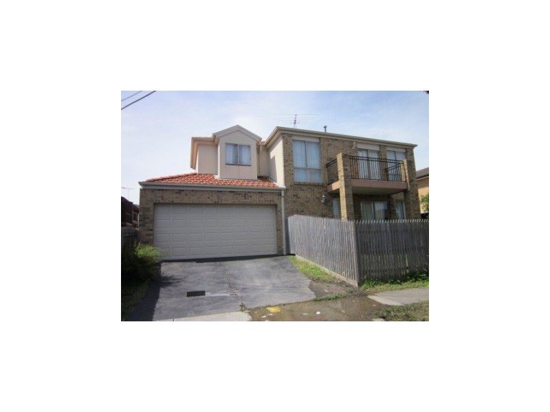 1/8 Hemmings St, Dandenong VIC 3175