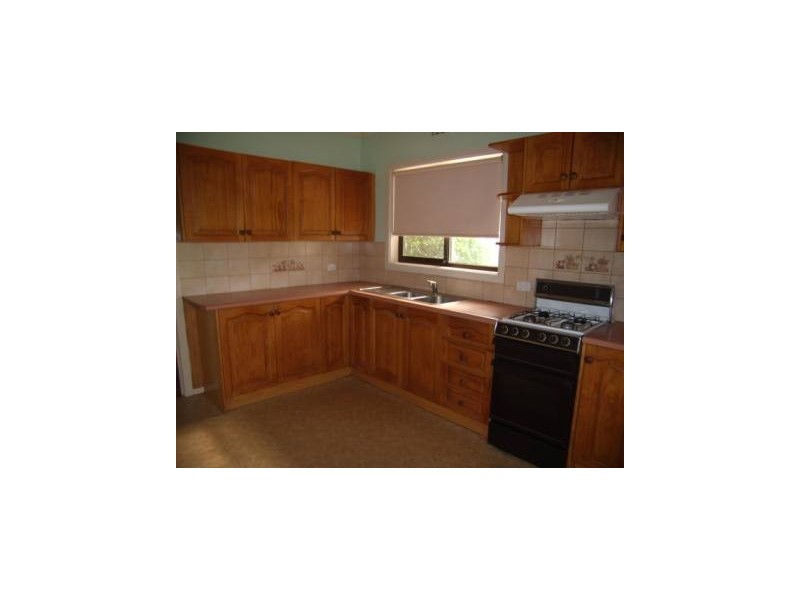45 Edward Ave, Dandenong VIC 3175