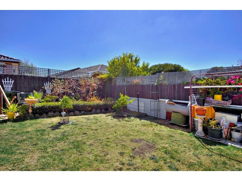 Unit 1/5 Third Avenue, Dandenong North VIC 3175