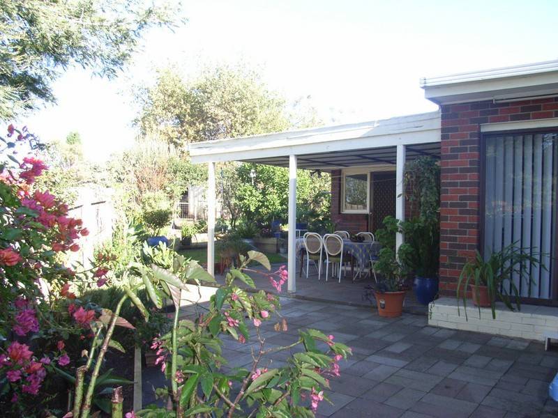 76 Loch Road, Dandenong North VIC 3175