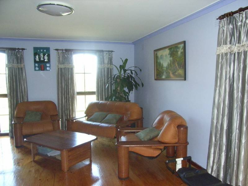 5 Lindsay Close, Endeavour Hills VIC 3802