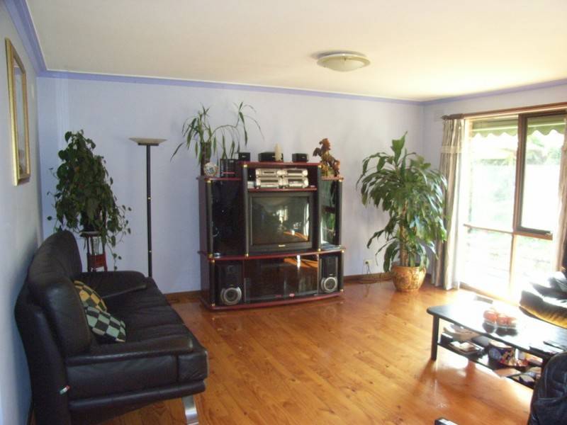 5 Lindsay Close, Endeavour Hills VIC 3802