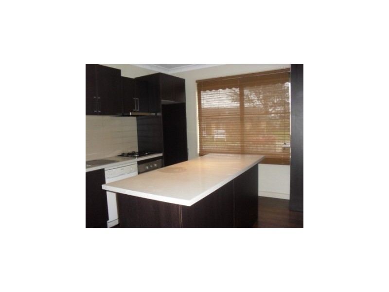 40 Liquidamber St, Doveton VIC 3177