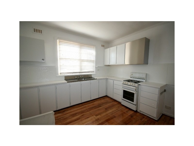 1 Birdwood Avenue, Dandenong VIC 3175