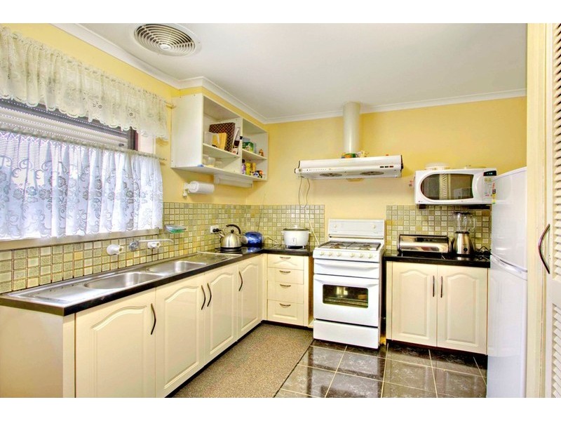 Unit 2/4 Conway Street, Dandenong VIC 3175