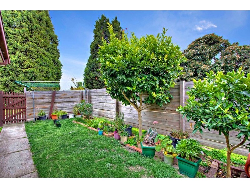Unit 2/4 Conway Street, Dandenong VIC 3175