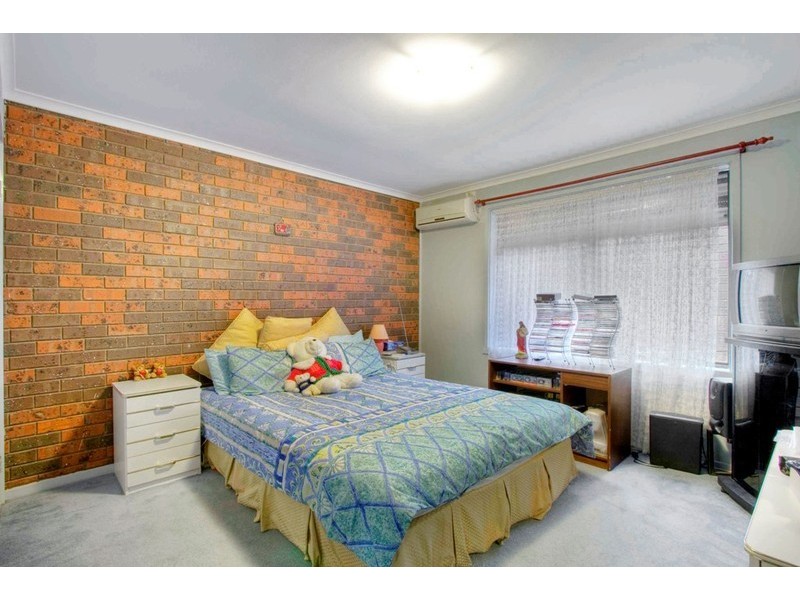 Unit 2/4 Conway Street, Dandenong VIC 3175
