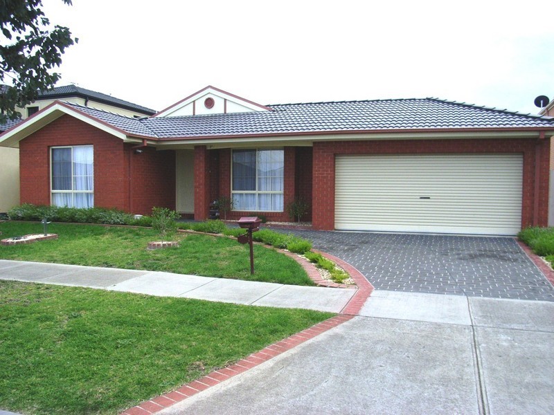 10 River Terrace, Hallam VIC 3803