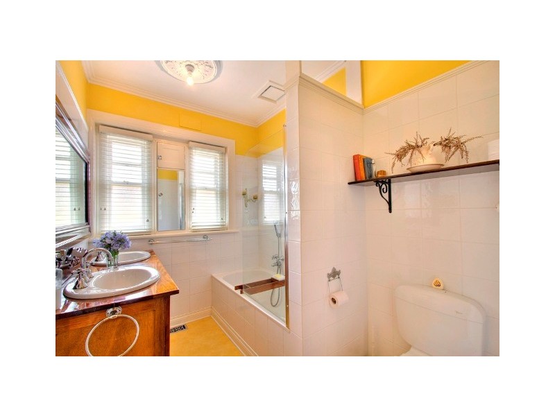 62 King St, Dandenong VIC 3175