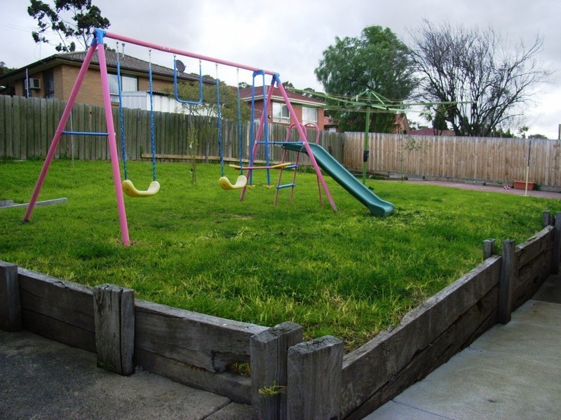 12 Aaran Close, Endeavour Hills VIC 3802