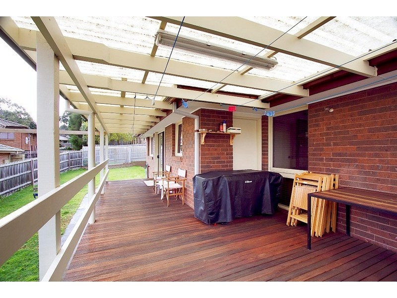 48 William Perry Close, Endeavour Hills VIC 3802