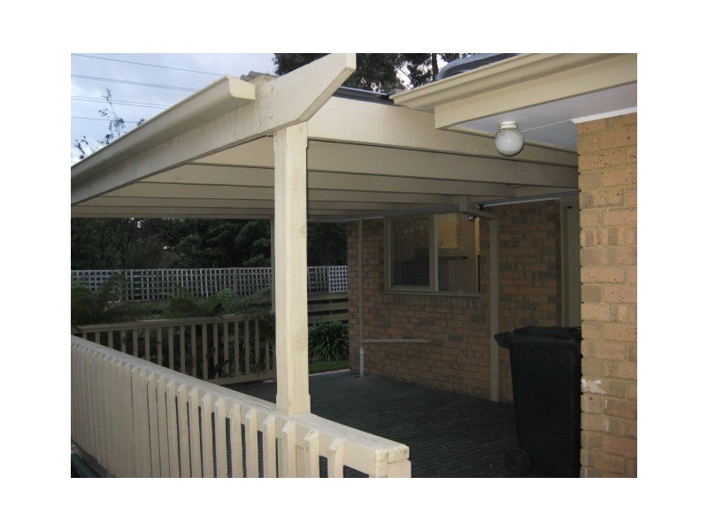 5  DELMONT COURT, Endeavour Hills VIC 3802