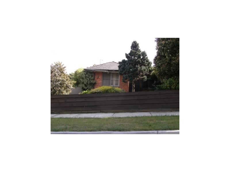 32 Photinia St, Doveton VIC 3177