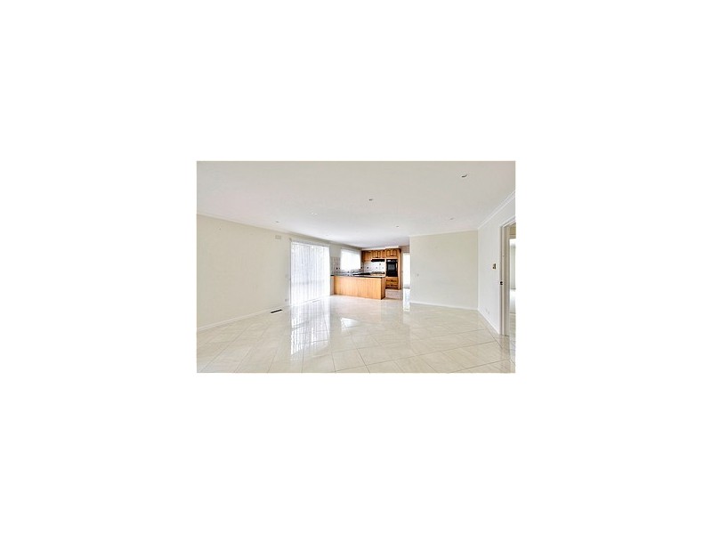 6 Harvey Place, Endeavour Hills VIC 3802