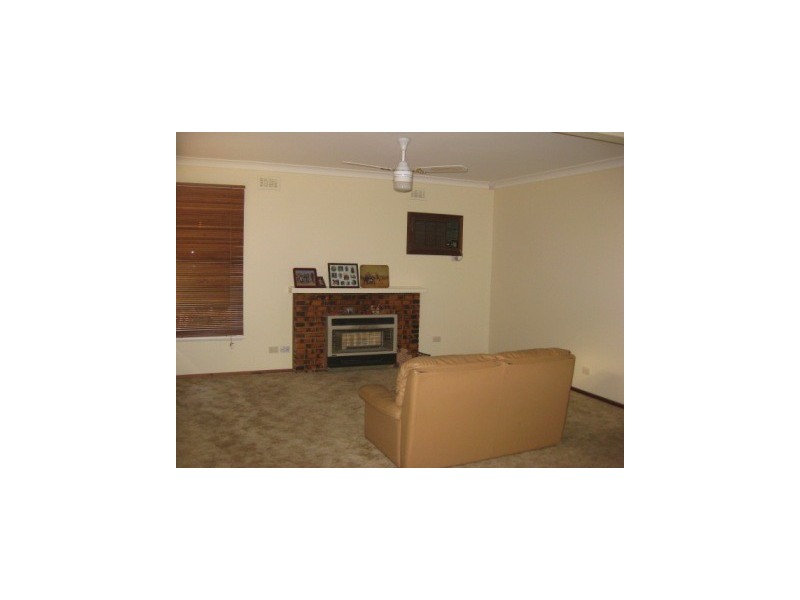 9 Edgewood Road, Dandenong VIC 3175