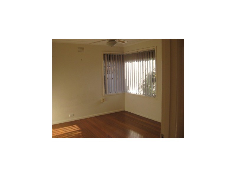 28  Holly Avenue, Dandenong North VIC 3175