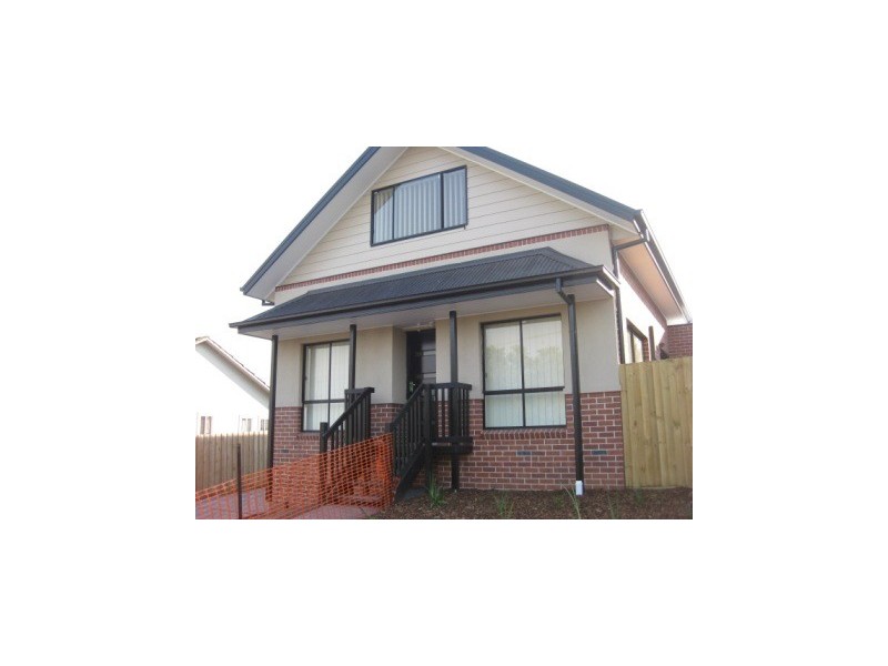 1/11 Laburnum Gve, Doveton VIC 3177