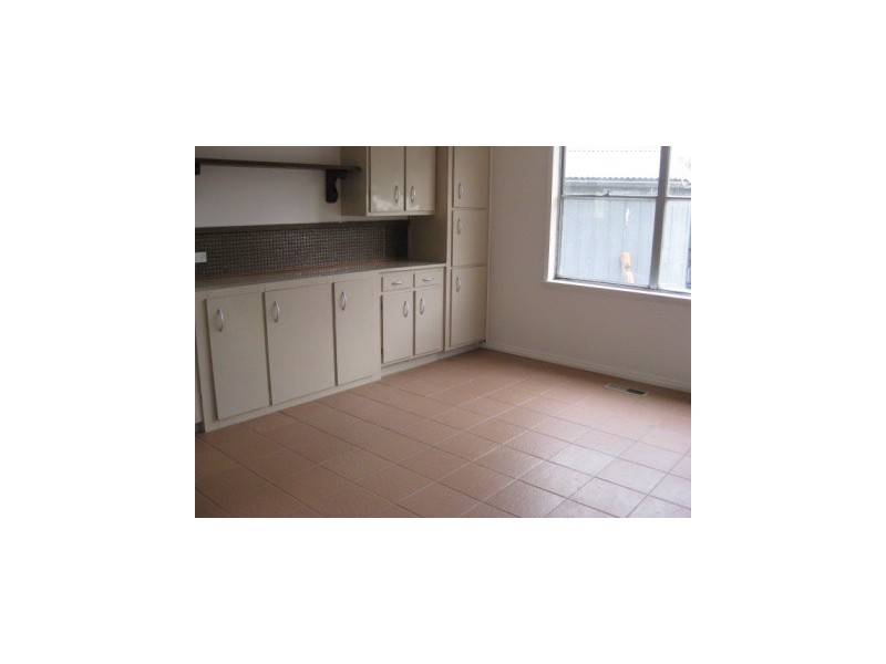 5 Conferta Cres, Doveton VIC 3177