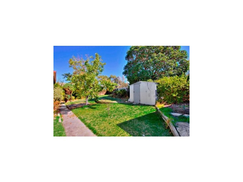 1 Moonah Crt, Doveton VIC 3177