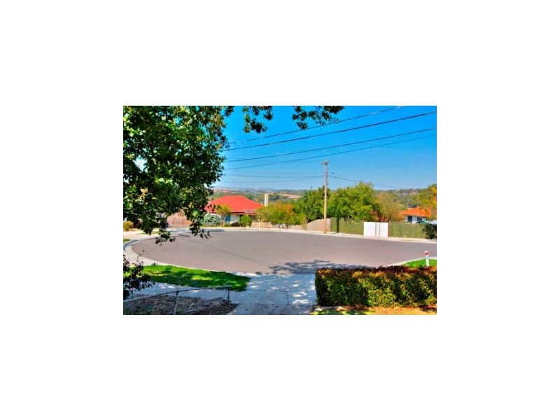 1 Moonah Crt, Doveton VIC 3177