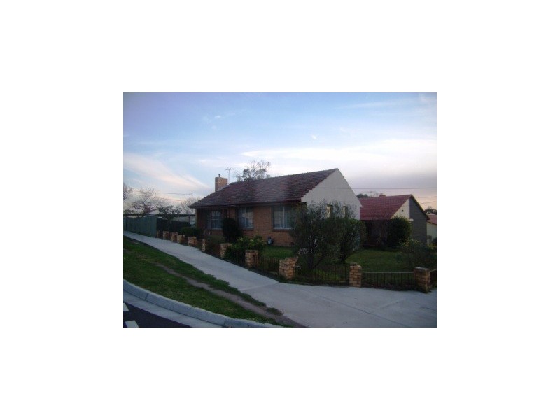 1 Stenocarpus Rd, Doveton VIC 3177