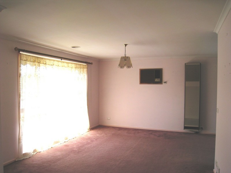 3 Robbins Way, Hampton Park VIC 3976