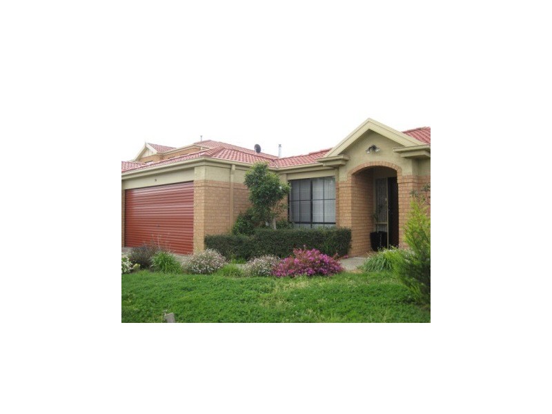 30 Central Parkway, Cranbourne VIC 3977