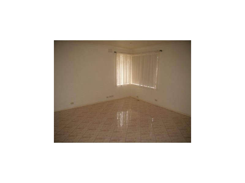 3 Taurus Ave, Dandenong North VIC 3175