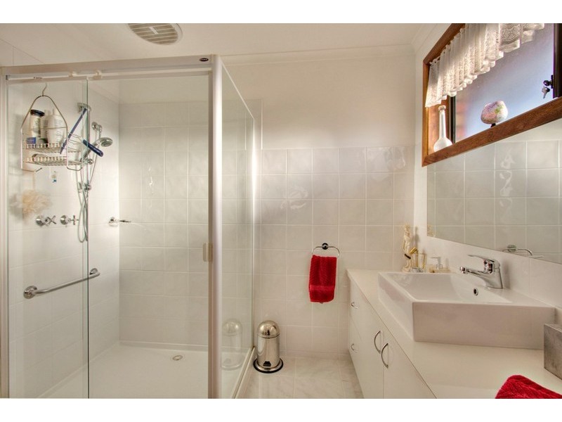 2/7 Jonathon Crt, Eumemmerring VIC 3177